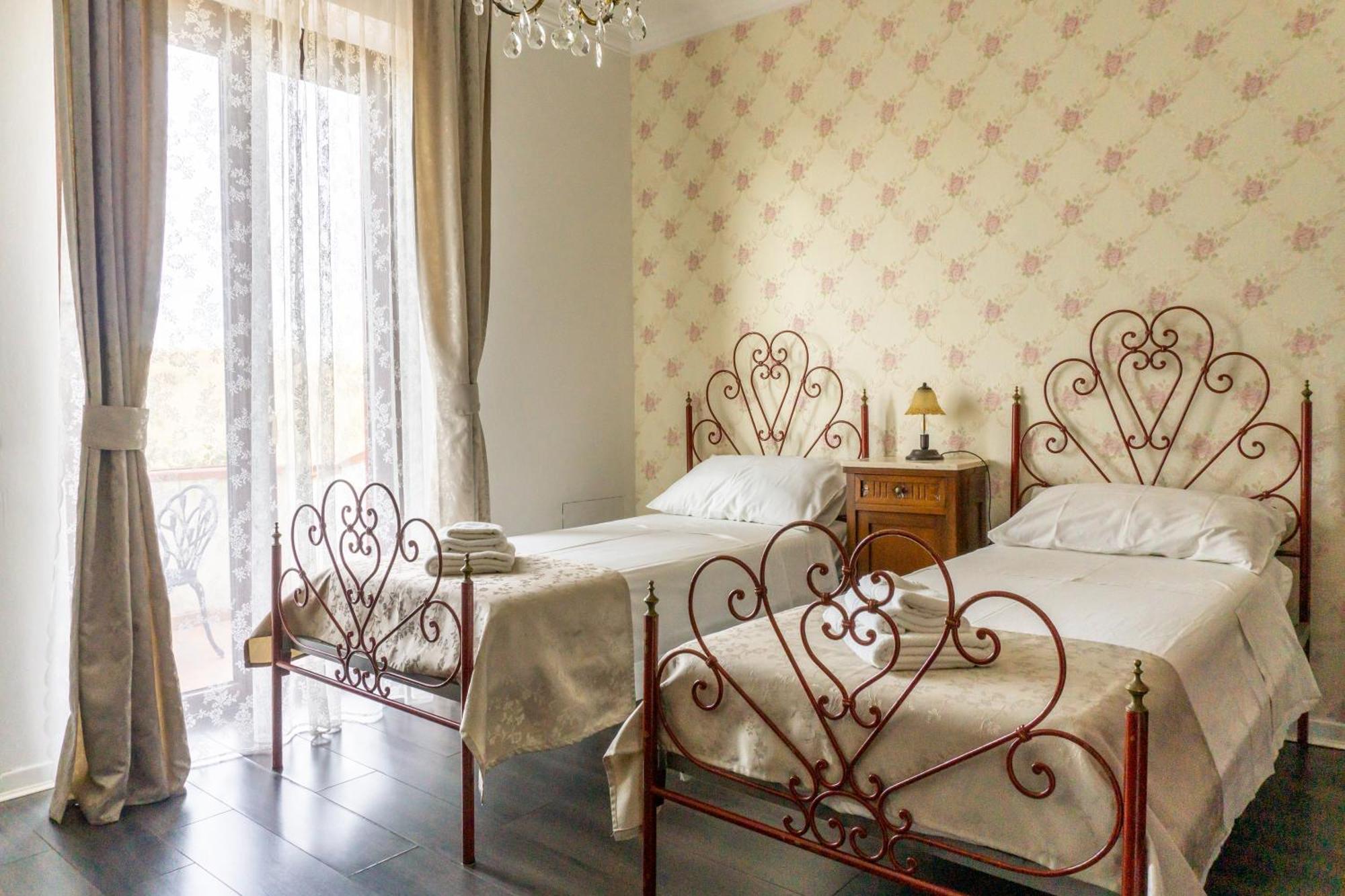 Villa Nerone B&B Lorenzana Ngoại thất bức ảnh