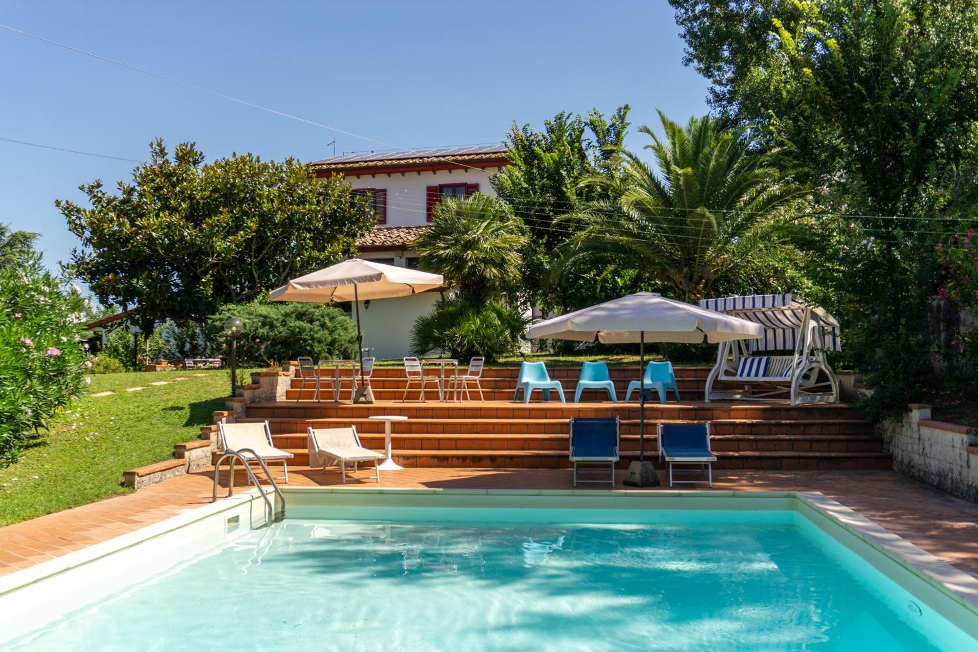 Villa Nerone B&B Lorenzana Ngoại thất bức ảnh