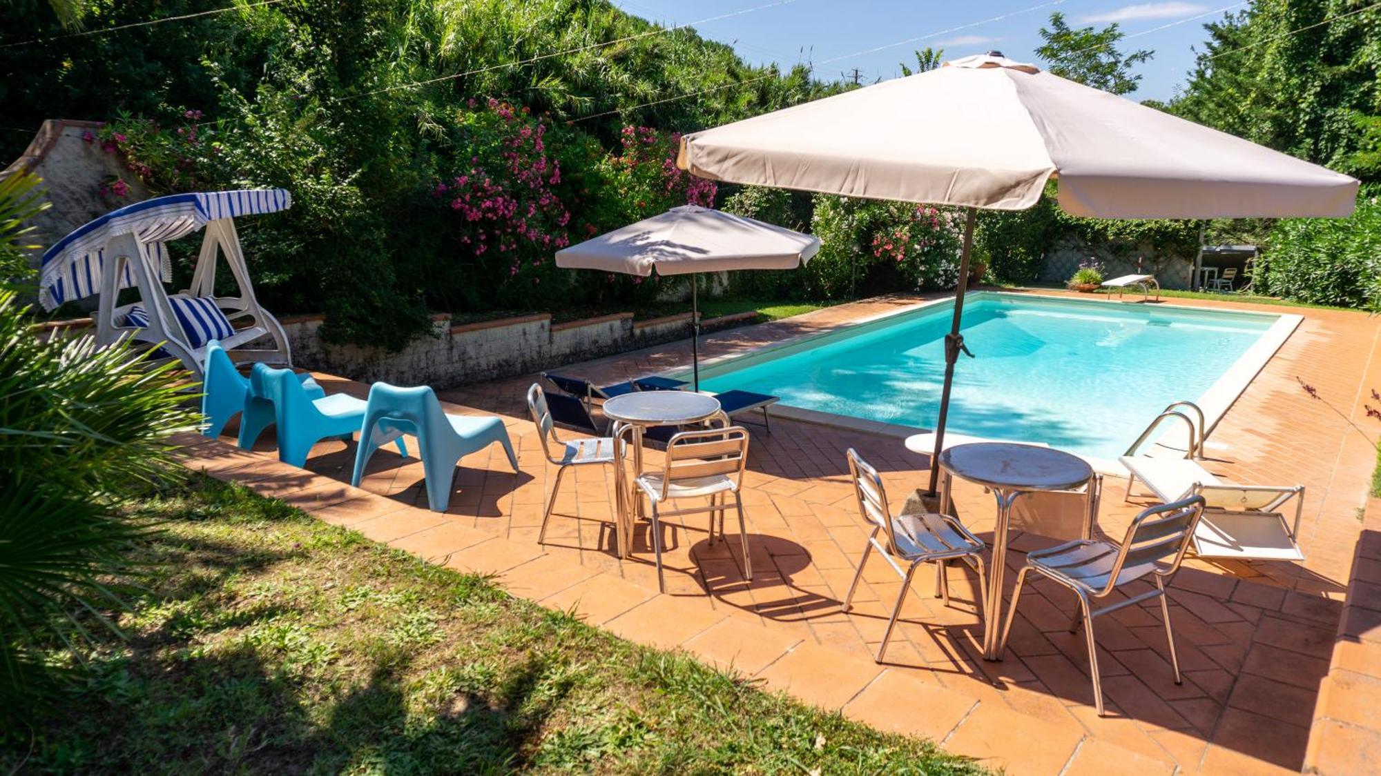 Villa Nerone B&B Lorenzana Ngoại thất bức ảnh